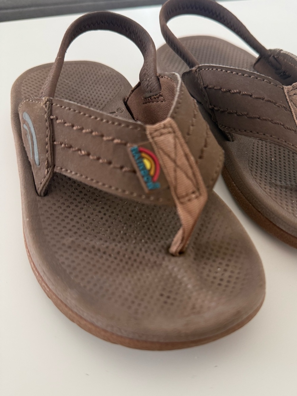 Rainbow Sandals leather flip flops with back strap (youth size 9/10).